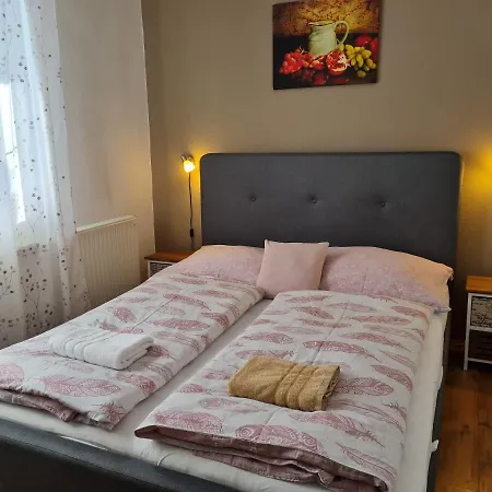 Fertodi Kuria Vendeghaz Гостевой дом