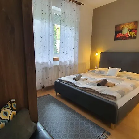Fertodi Kuria Vendeghaz Pensjonat 3*