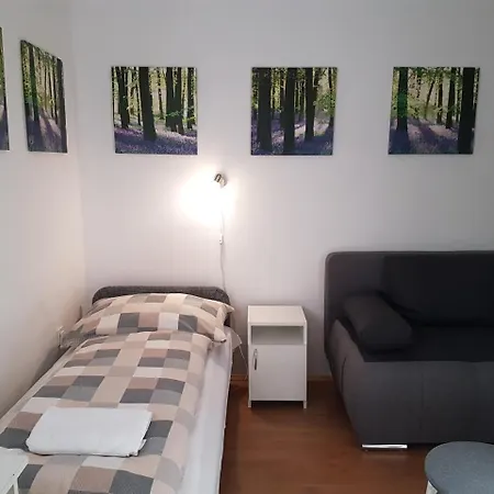 Fertodi Kuria Vendeghaz 3* Fertőd
