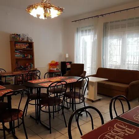 Guest house Fertodi Kuria Vendeghaz *
