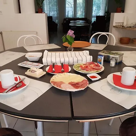 Fertodi Kuria Vendeghaz 3*