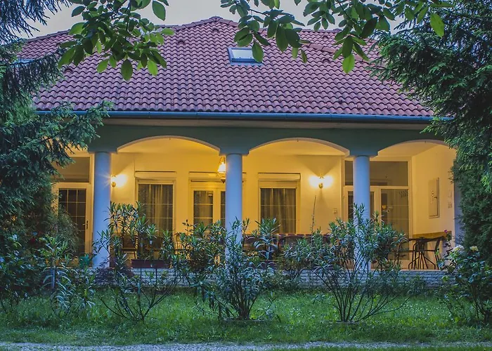 Fertodi Kuria Vendeghaz 3*